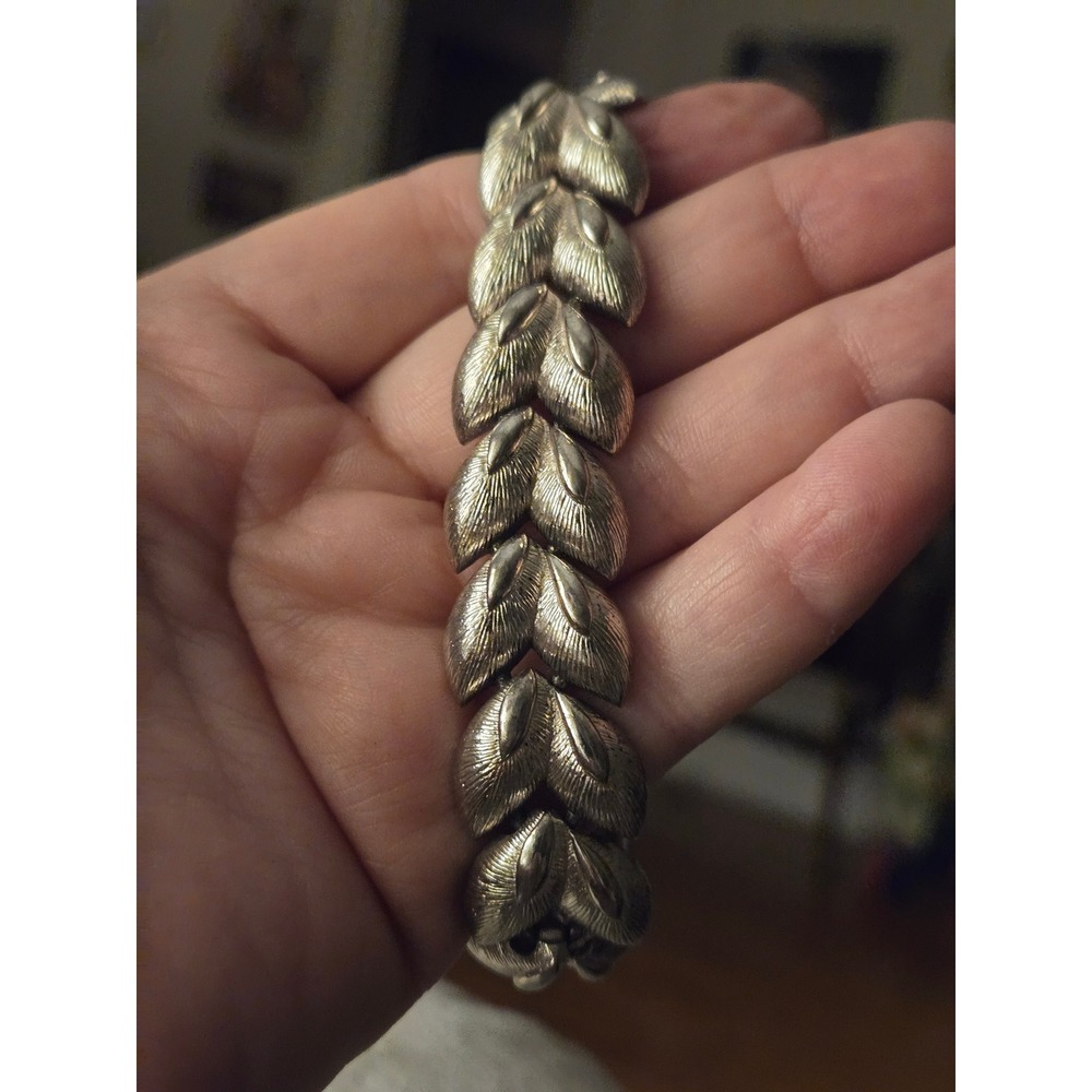 Monet Silvertone Puffy Leaf Bracelet Vintage